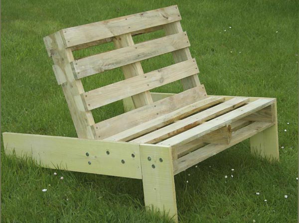 Fauteuil de jardin en palette, esprit cabane, idees creatives et ... Créatif Chair Banquette