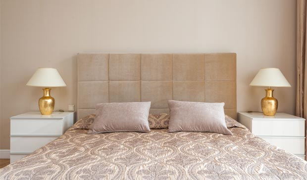 chambre beige et or