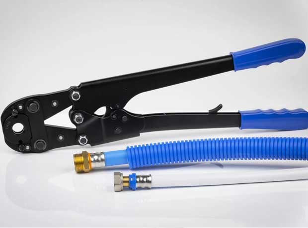 pince à sertir raccords plomberie