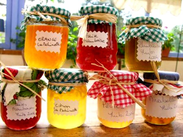 colle étiquettes confiture