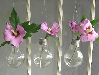 Déco récup : ampoules vases