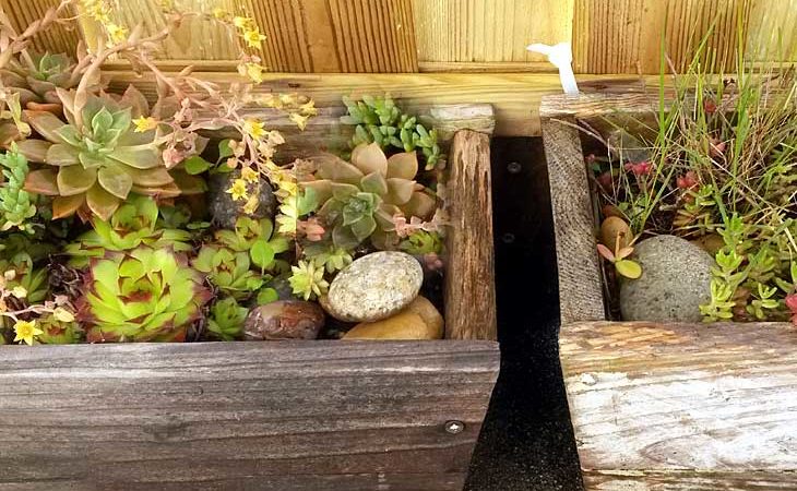 #htmlcaption_1937 Jardinière en bois de palettes