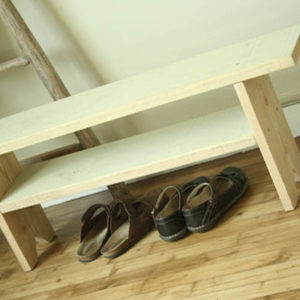 Plan : Un banc en planches de bois