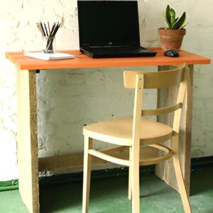 DIY : Bureau en planches de bois brut