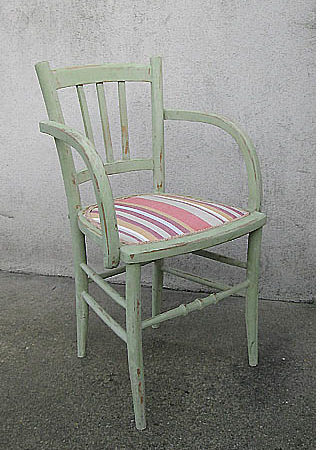 #htmlcaption_318 Restaurer une chaise cannée