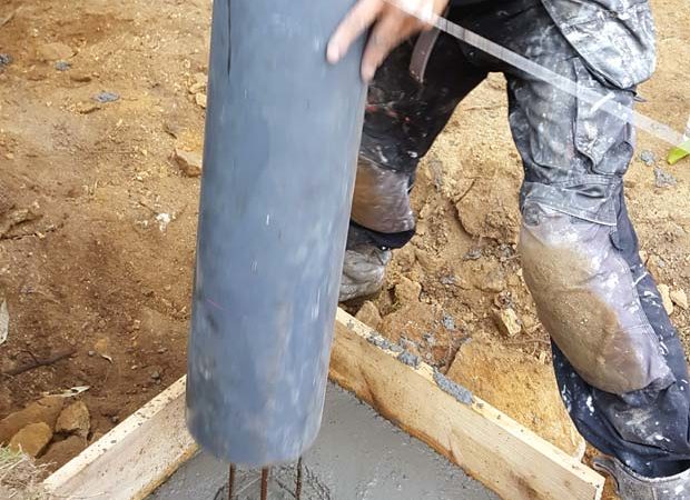 #htmlcaption_19051 Construction : Préparer des plots béton <br>pour une dalle ou une terrasse bois