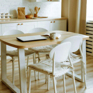 Tendance : Le grand retour de la table et des chaises dans la cuisine