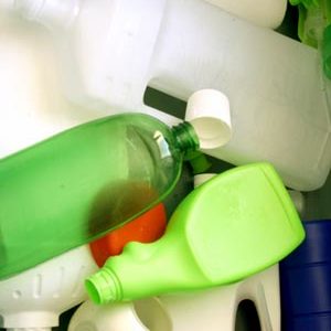Prévention des déchets : Fabriquer ses produits ménagers
