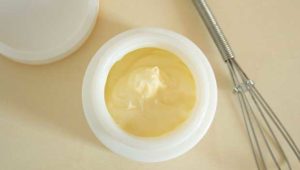 Recette : Une crème hydratante <br>adaptée à ma peau avec 3 ingrédients !