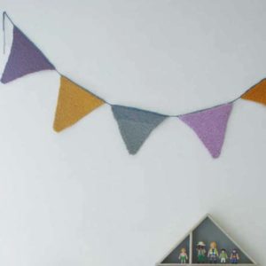 Tricot débutantes : Guirlande de fanions