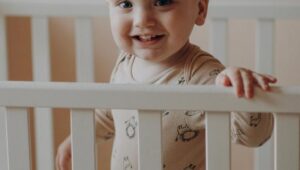Tous les avantages d&rsquo;un lit évolutif : Sécurisé, design, ce meuble suit la croissance de bébé