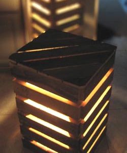 Eco-Design : luminaires et meubles en palettes