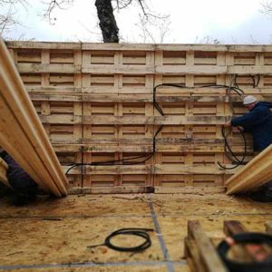 Low tech : Une entreprise Toulousaine remplace les parpaings par des palettes