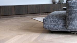 Comment choisir son parquet en bois ? Le guide par essences, finitions et pièces