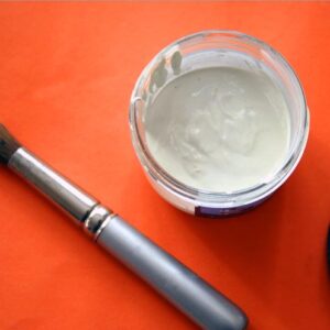 Recette : Faire soi-même <br>sa peinture pour pochoir