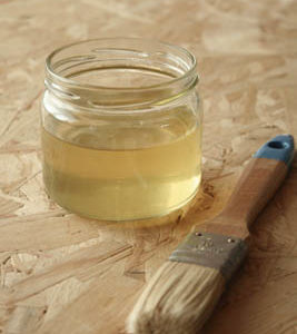 Recette : Vernis pour le bois Dammar transparent et satiné