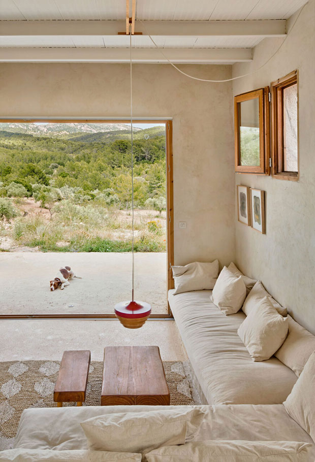 salon beige minimaliste