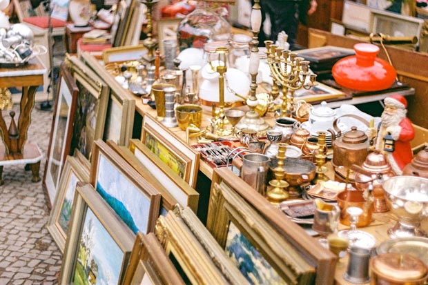 brocante objets anciens