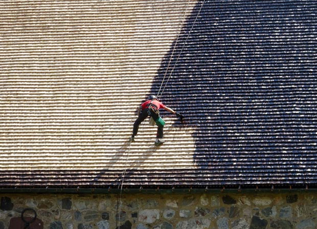 peinture goudron noir bardage