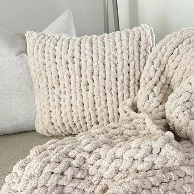 coussin en laine chenille